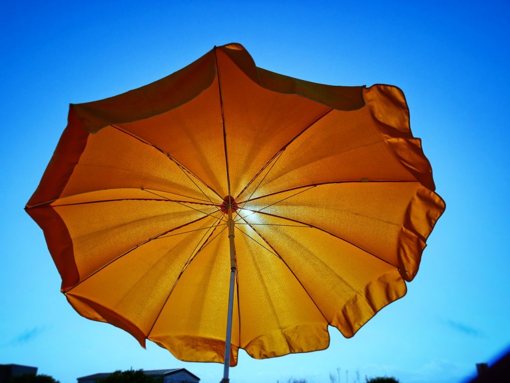 Beach picnic parasol 2854046 12801