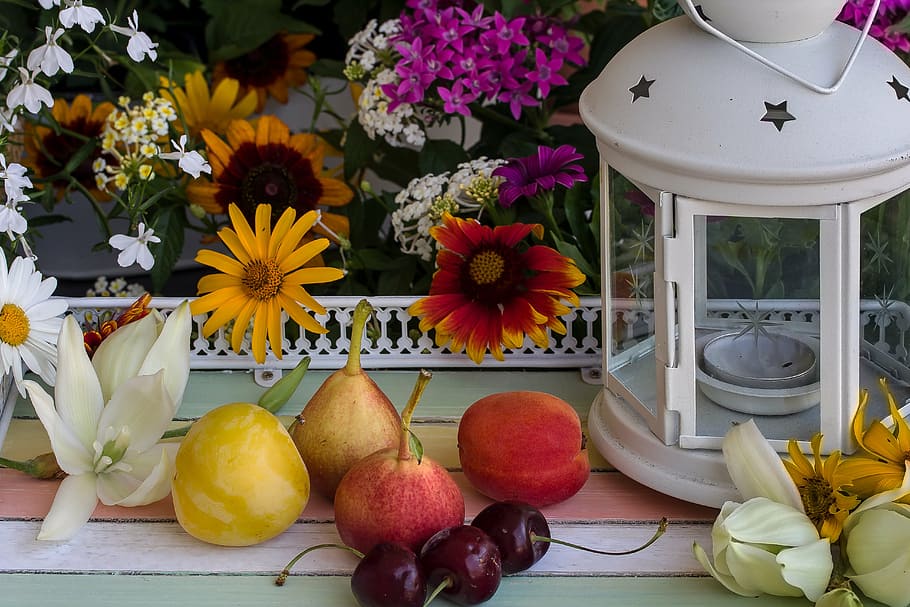 How to Extend the Life of a Flower Bouquet still life flowers fruit pears1