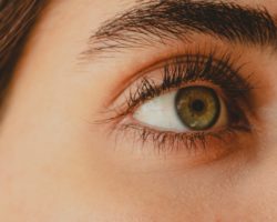 5 Causes of Eyelash Loss